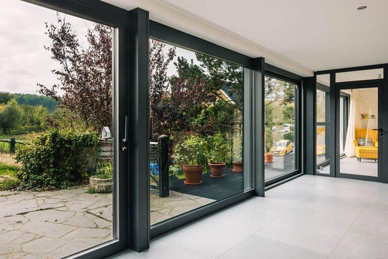 Baie vitrée moderne